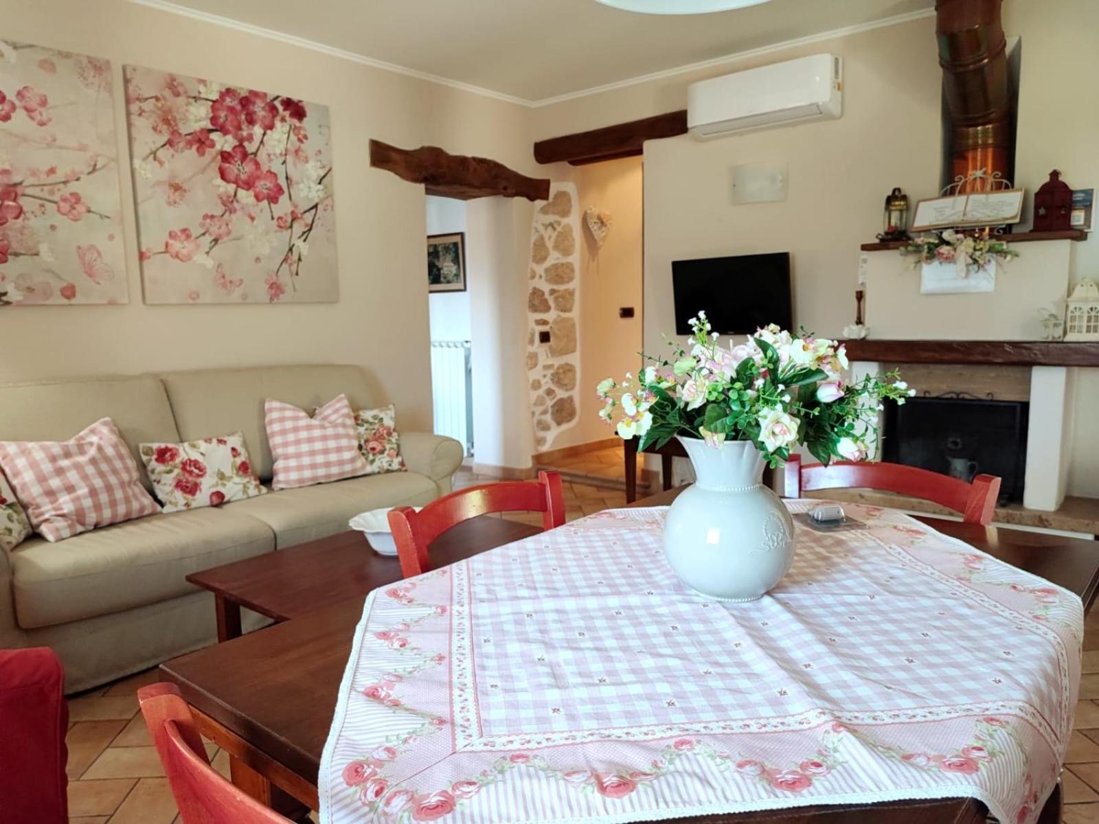 Il Bagolaro Casa Vacanze Sulmona Bagian luar foto